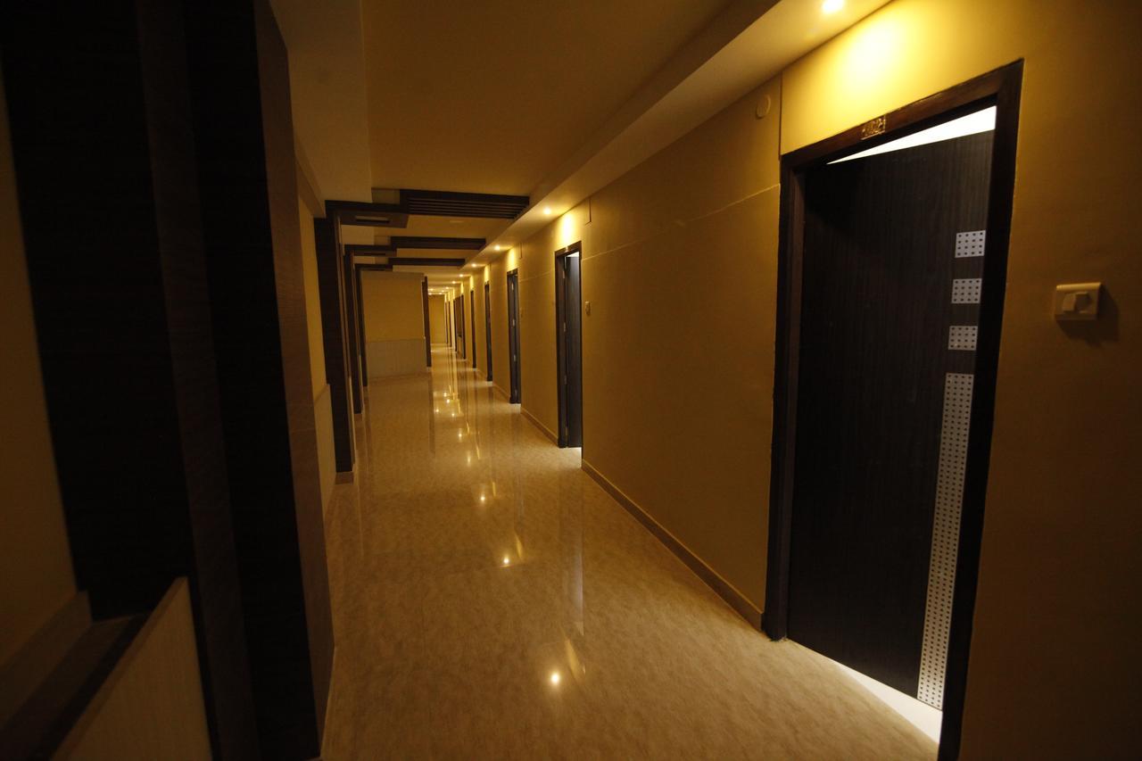 Hotel Kasi Inn Thanjavur Exteriör bild