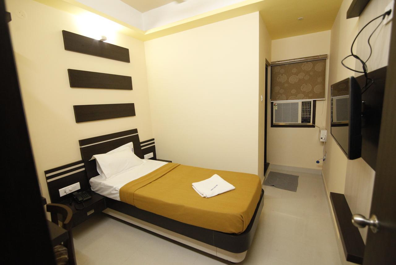Hotel Kasi Inn Thanjavur Exteriör bild